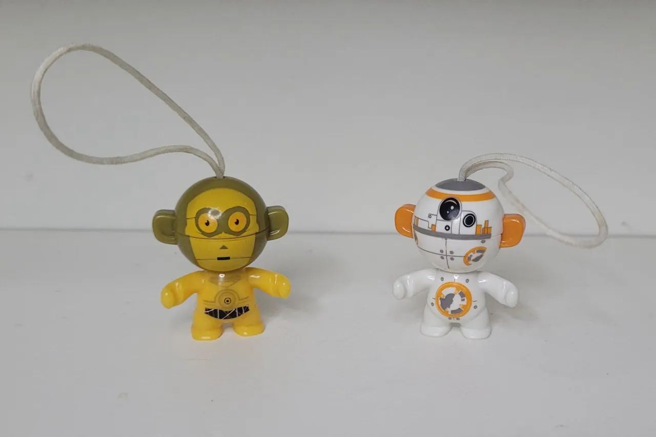 2 bonecos star wars kinder ovo