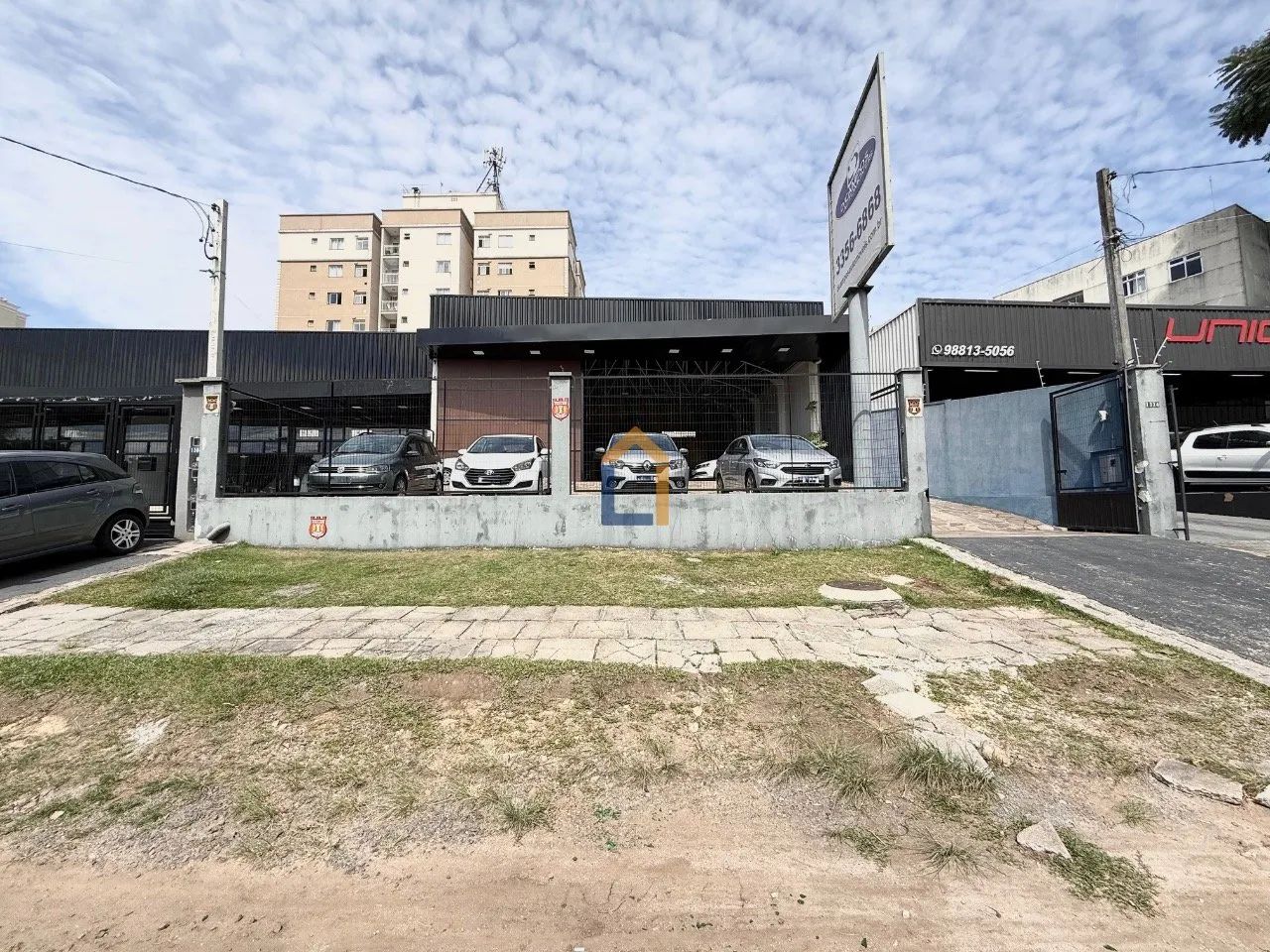 Pavilhão com 400m² no bairro Atuba