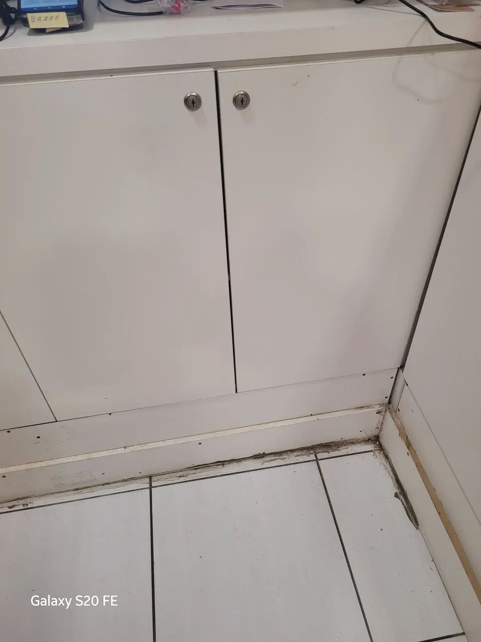 Balcão com armários  - Foto 3