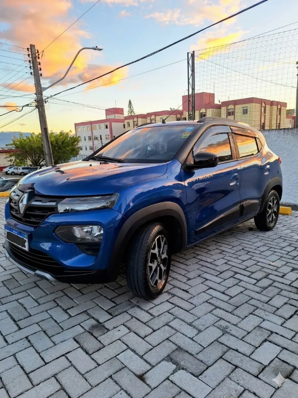 Renault Kwid Outsider 1.0 Flex 12V 5P Mec. 2022