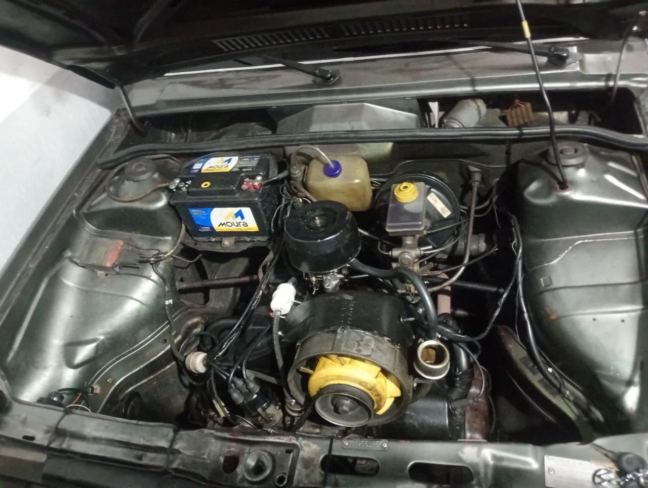 Volkswagen Gol Gol L 1.3/ L/ LS/ C/ S/ BX/ Plus 1.6 1982