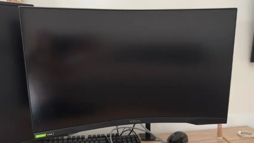 Monitor Curvo Samsung Odyssey G7 27 Polegadas 4k 1ms - Gamer - Foto 4