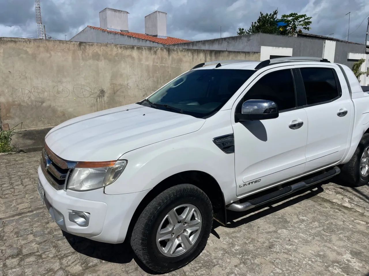 Ford Ranger RANGER LIMITED 3.2 20V 4X4 CD AUT. DIES. 2014