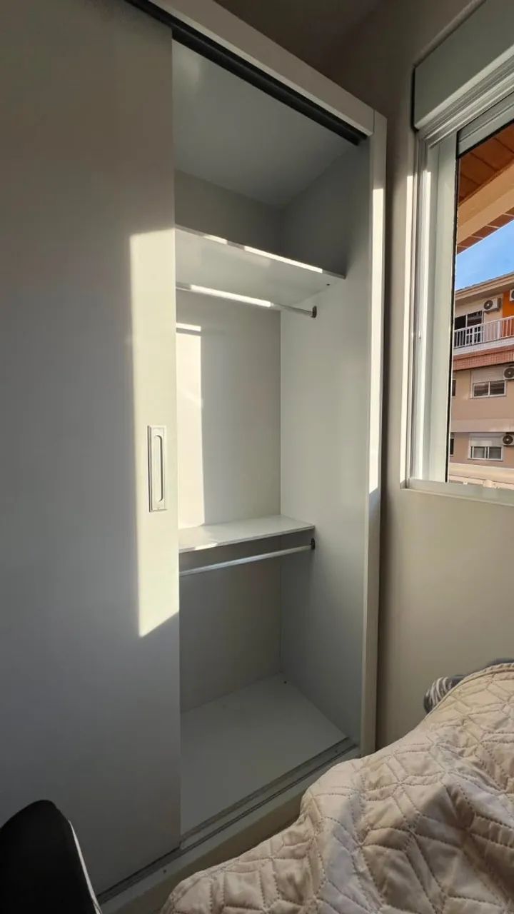 Guarda-roupa Casal com Espelho 3 Portas de correr - Foto 4