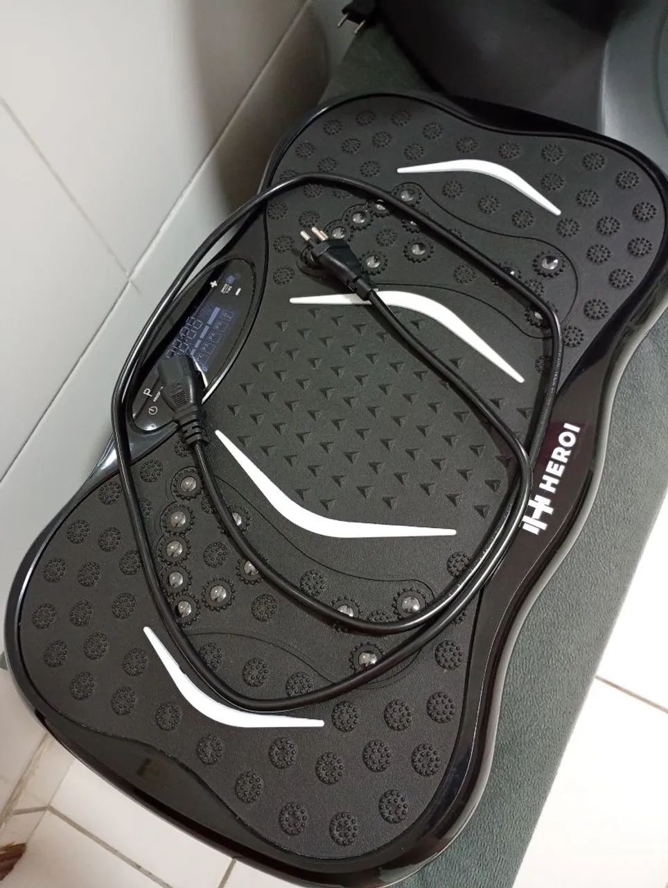 Plataforma Vibratória emagrecedora 220W - Foto 3