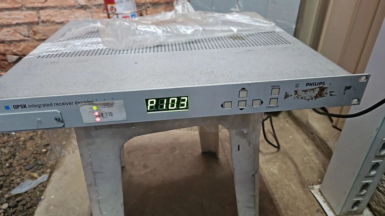 Philips QPSK integrated receiver decoder - Foto 4
