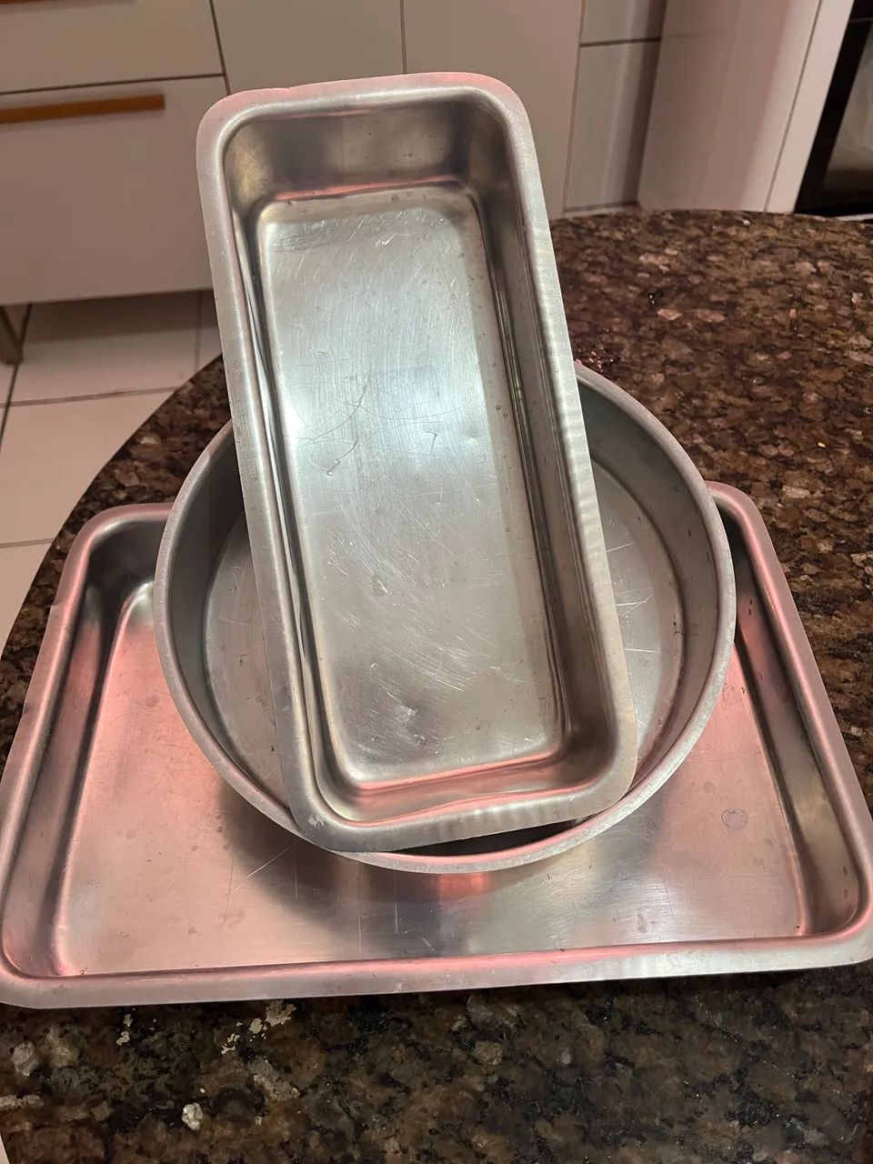 Pqnelas  usadas por apenas 200$ 7 inteis