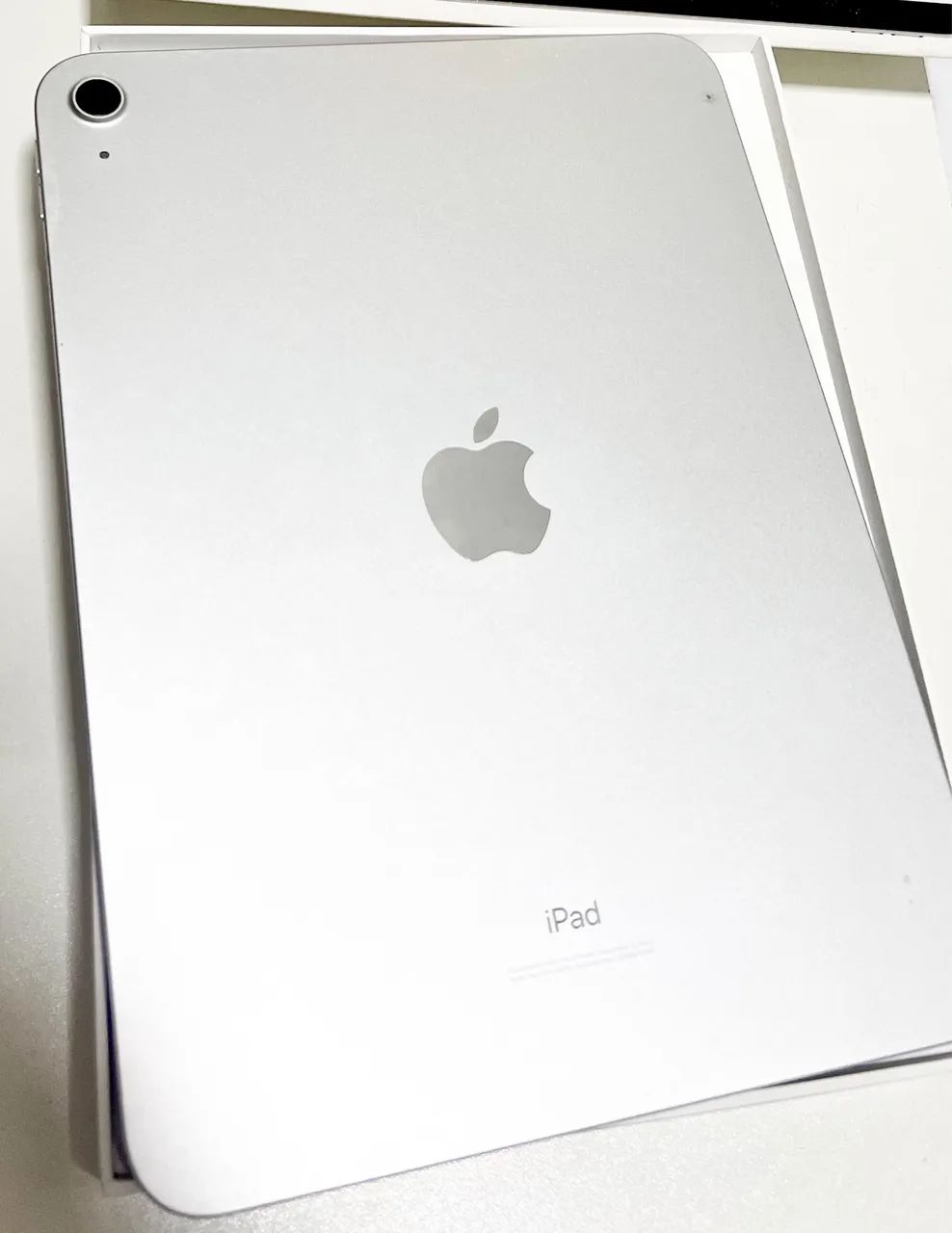 Ipad 10 geração 64G. Está impecável 