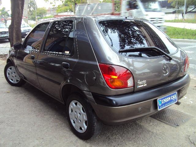 Fiesta Hatch Class 1.0 8v Zetec 2001 4 Ptas - Direção Hidr - Conj. Elétrico - Confira.! - Foto 10