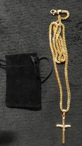 Cordão com crucifixo banhado a ouro 18k - Foto 5