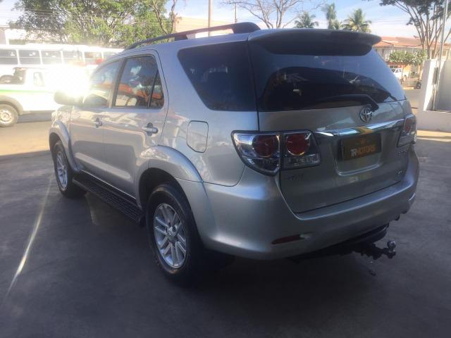 SW4 SRV 4x4 2014/2014 7 Lugares - Foto 3