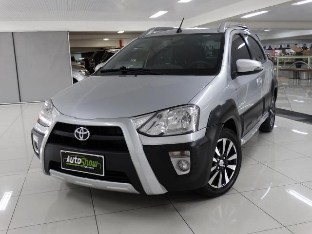 Toyota Etios Cross 1.5 Flex Prata
