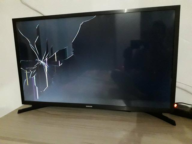 Vendo TV smart Samsung 32 - Foto 2