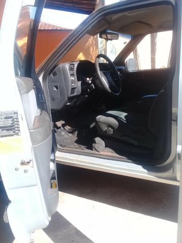 Chevrolet S10 2006/2006 2.4 mpfi advantage 4X2 CD 4 cilindros gasolina 4P 2º dono - Foto 3