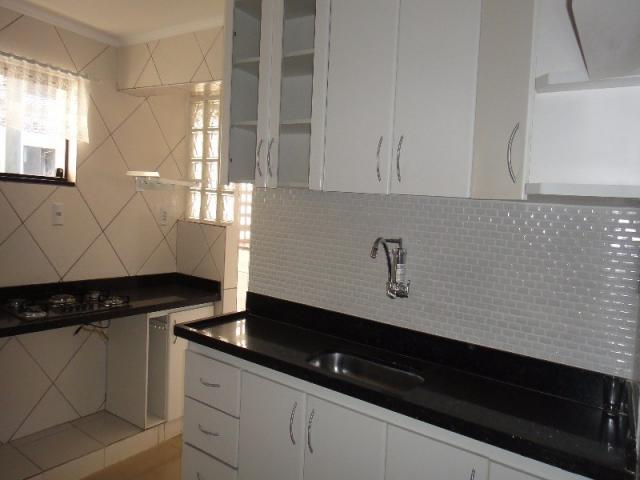 Aluga-se excelente apartamento de 3 quartos, (2º andar), sqs 410 asa sul, no valor de r$3. - Foto 2
