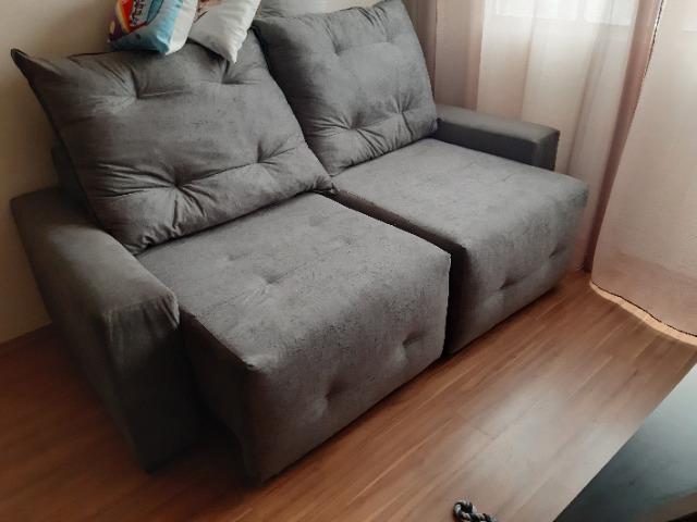Sofá retrátil e reclinável