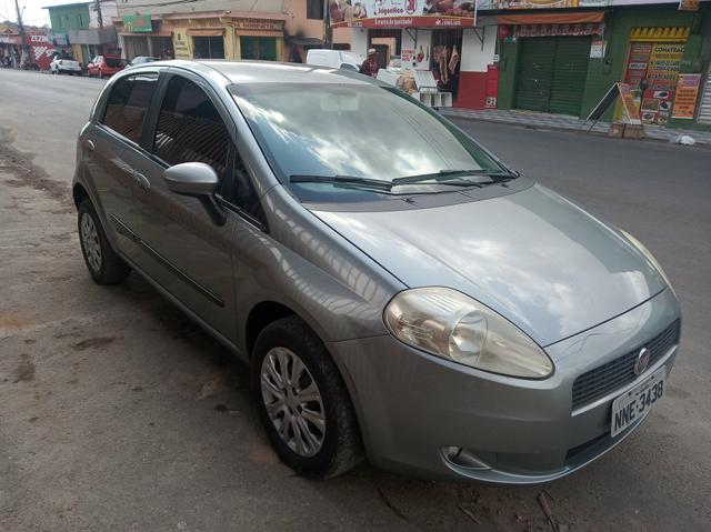 Fiat Punto 1.4 Attractive 2011 Completo