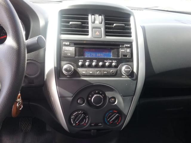 NISSAN VERSA 1.6 S FLEX 2016 - Foto 8