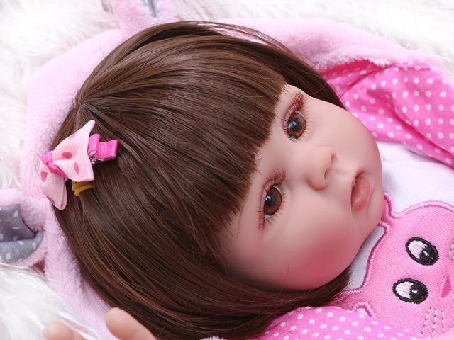 Boneca Reborn Bebê Coelinha toda de Silicone - Foto 2