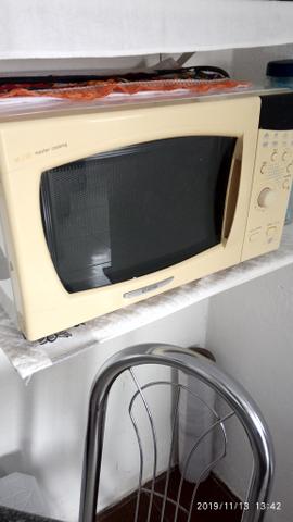 Microondas CCE funcionando. Exc. estado de conservação!! - Foto 2