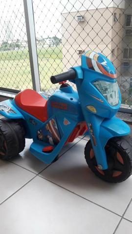 Motoca elétrica