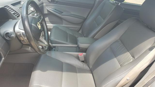Civic LXL/Lxl SE 1.8 Aut Flex couro - Foto 8