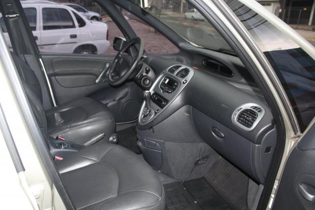 CITROËN XSARA PICASSO 2009/2009 2.0 I EXCLUSIVE 16V GASOLINA 4P AUTOMÁTICO - Foto 5