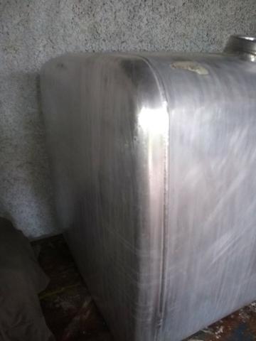 Vendo Tanque de combustível . Iveco Stralulis 2014