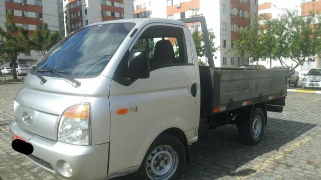 Hyundai HR 2012 prata