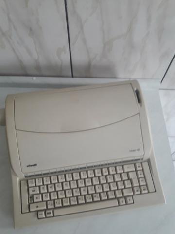 Máquina de escrever - Foto 3