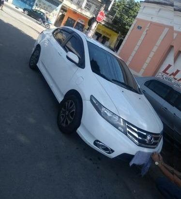 City DX 1.5 Flex - Baixo km - Consigo Financiamento - 2013