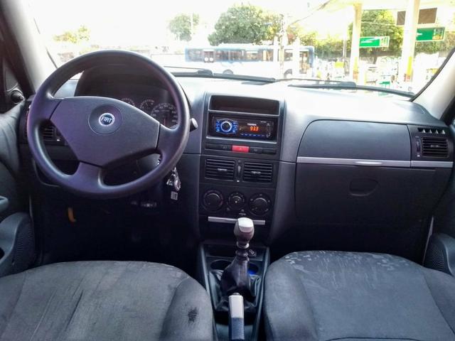 Fiat Palio ELX 4P 03/04 - Foto 15