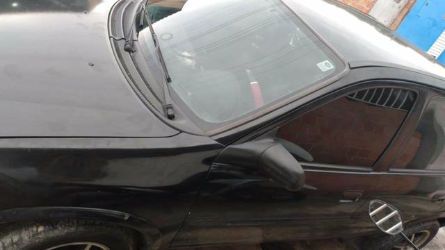 Vendo ou troco por carro mais novo - Foto 3