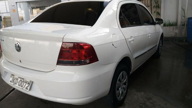 Uber - Voyage 2012 modelo 13 1.0 prestação 32 X 750