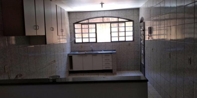 QR 301, Avenida dos Ônibus, Sobrado 4qts + Apartamento 2qts R$ 250.000,00 - Foto 6