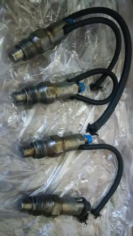 Bico injetor original da Peugeot 504 , 2.3 diesel - Foto 2