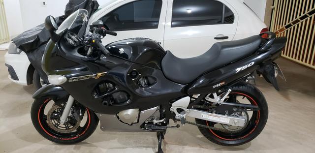 Suzuki GSX 750F Mônica - Foto 4