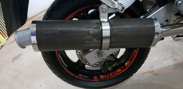 Suzuki GSX 750F Mônica - Foto 6