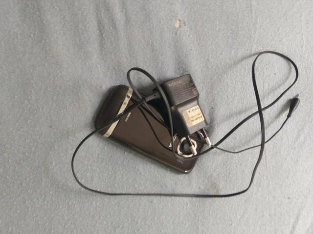 Quanto vcs me dão por esse celular ?