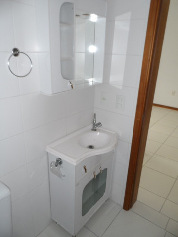 620 - Apartamento com Sacada para Alugar no Jardim Cidade de Florianópolis! - Foto 16