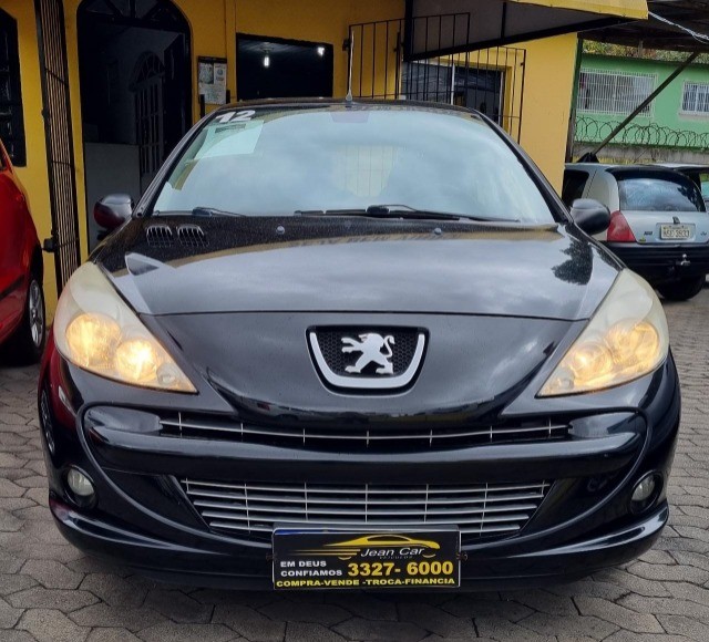 PEUGEOT 207 1.4 XR SPORT, COMPLETO. CARRO EM BOM ESTADO DE CONSERVAÇÃO. CONFIRA!