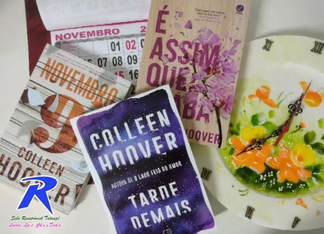 Todos os livros da Colleen Hoover - Prateleira de Cima