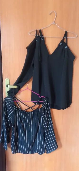 Blusa Preta e Blusa Listrada