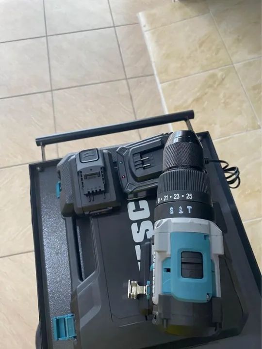 Parafusadeira de impacto com 2 baterias de 18v motor Brushless - Wesco(Lja/Nova) - Foto 2