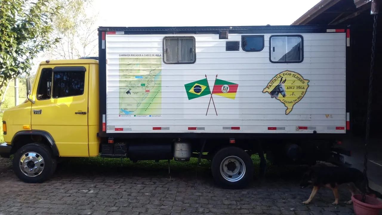 Motor-Home Mercedes-Benz 