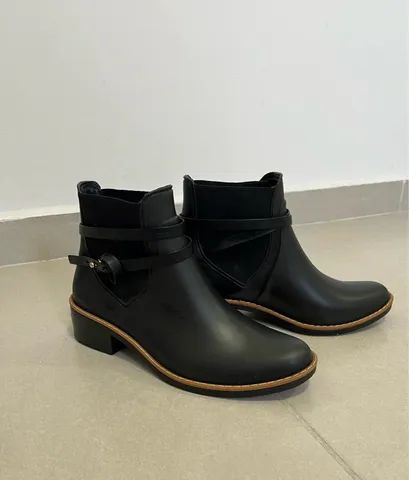 Bota colcci