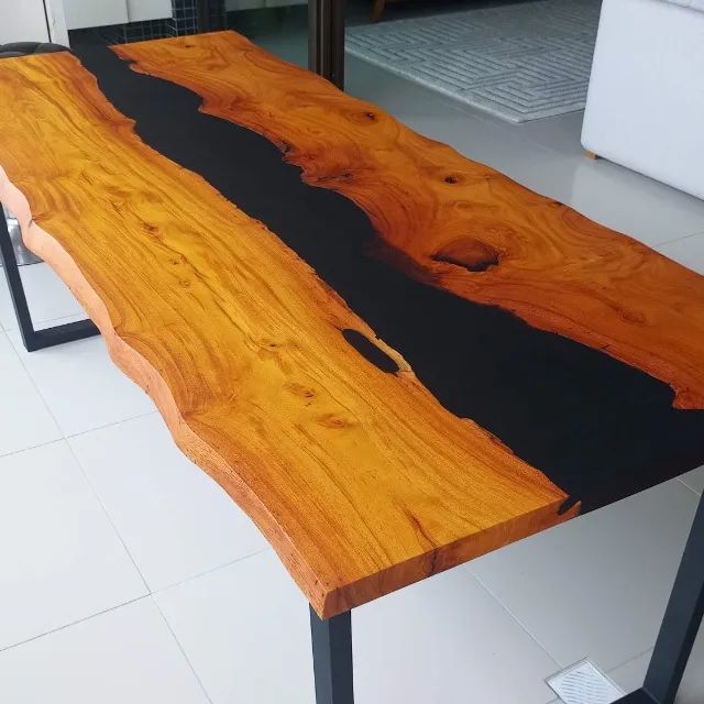 Mesa de jantar em madeira resina - Foto 2