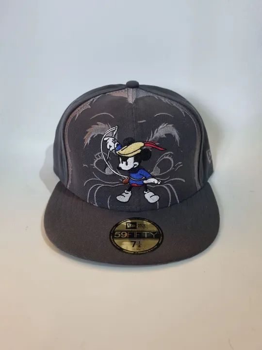 Boné New Era Disney importado 7 1/4