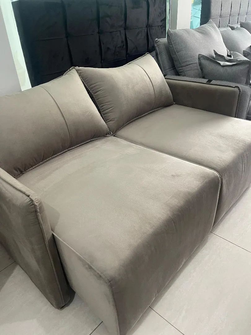 Sofá com design moderno slim Tam 1,80 