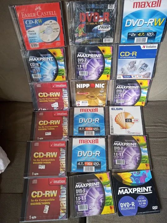 Lote 18 CD-R E DVD-R VIRGENS (NOVOS LACRADOS )